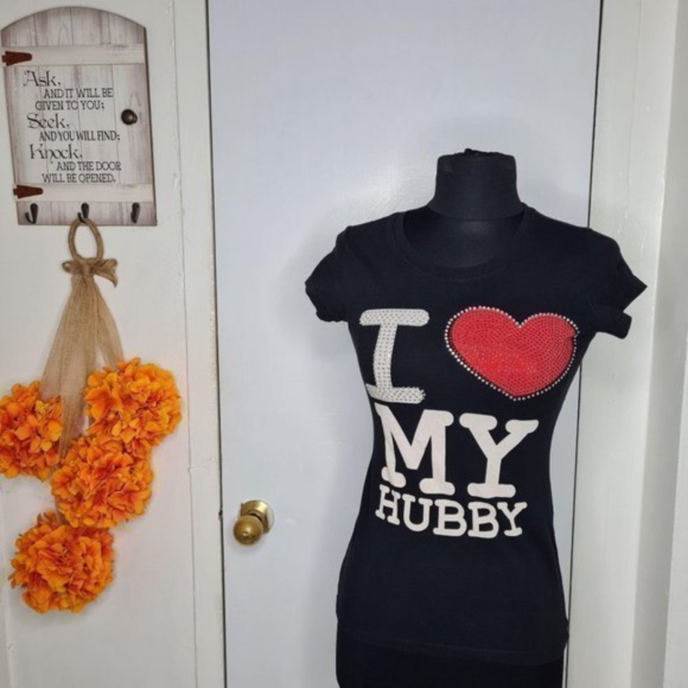 Ejel Black "I Love My Hubby" Tee Size M